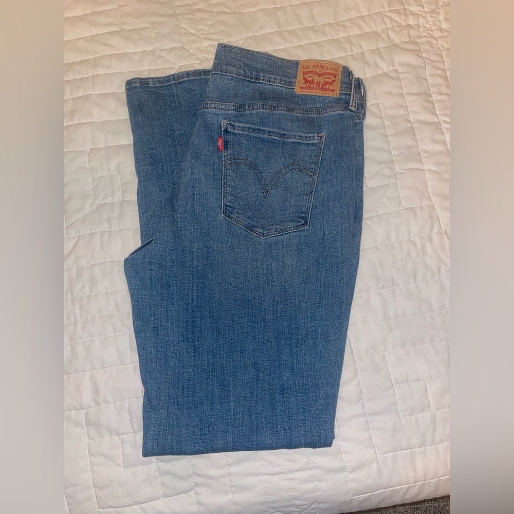 Levi’s 505 medium wash straight leg jeans sz 14